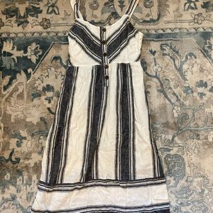 Universal thread striped dress
